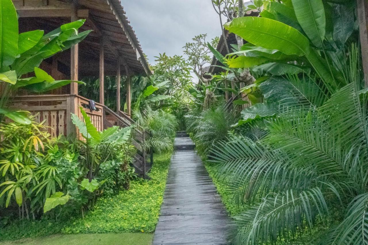 Bajalo Cottage Canggu Экстерьер фото